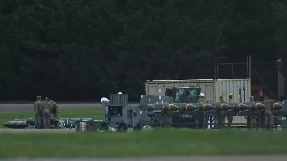Die britische Militärbasis RAF Fairford wird von der US-Luftwaffe genutzt. (Archivbild) - Bild: Alastair Grant/AP/dpa