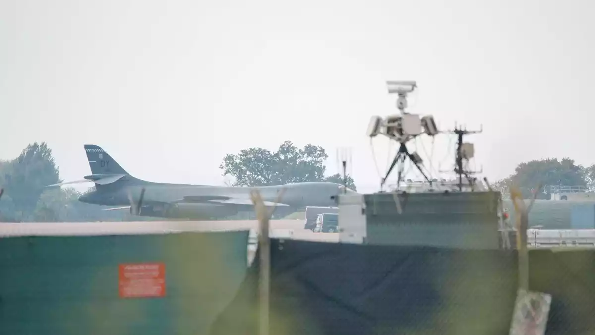 Der Vorfall ereignete sich in der Nähe des britischen Militärstützpunkts Fairford, der von der US-Luftwaffe genutzt wird.  - Bild: Ben Birchall/PA Wire/dpa