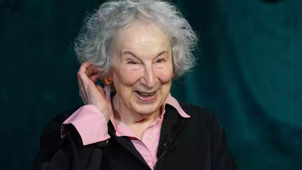 Die Kanadierin Margaret Atwood gilt schon seit Jahren als aussichtsreiche Anwärterin auf den Literaturnobelpreis. (Archivbild) - Bild: Richard Drew/AP/dpa