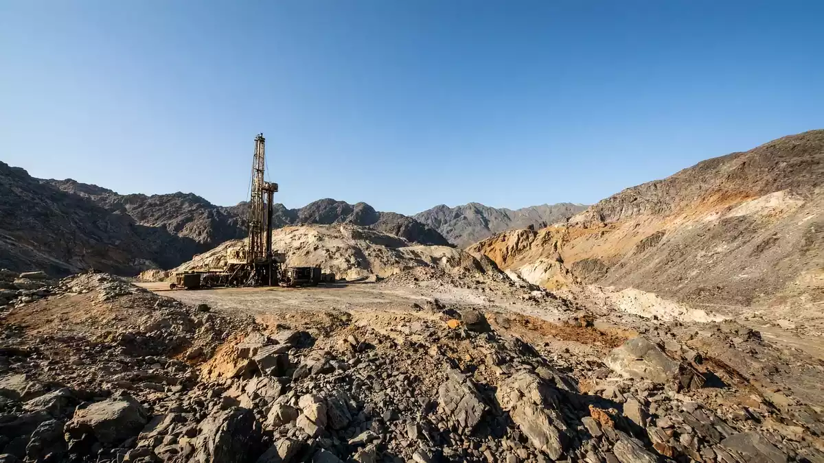 Radiant Uranium plant Feldarbeiten und erweitert Portfolio um Cross Lake