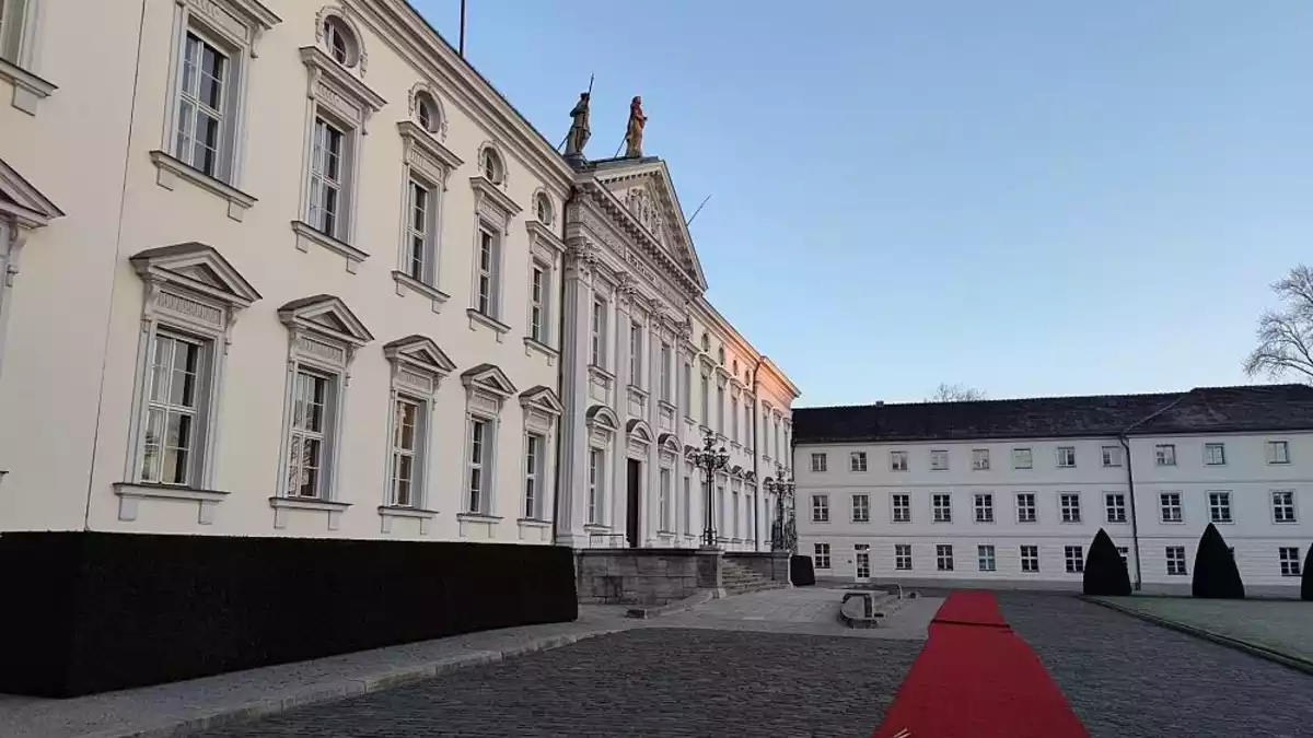 Di Fabio: Frau in Bellevue kein Sachzwang