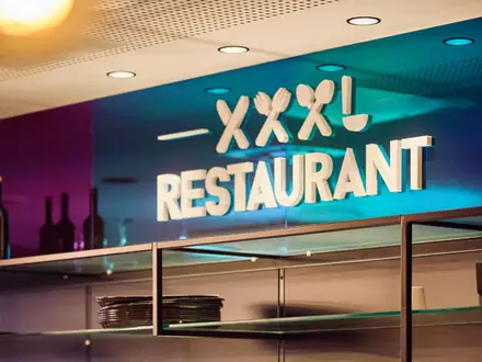 XXXLutz-Restaurant, Logo - Foto: XXXLutz KG über pressetext.de