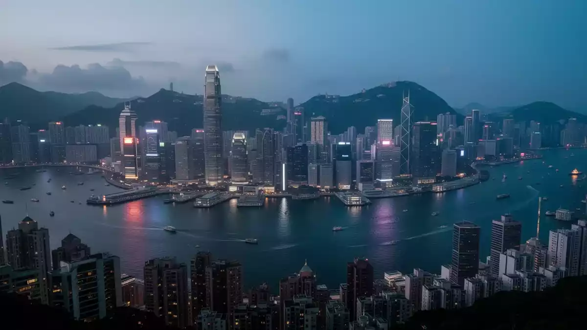 Hang Seng steigt trotz Ölpreisdruck, doch 24.800 Punkte bleiben Hürde