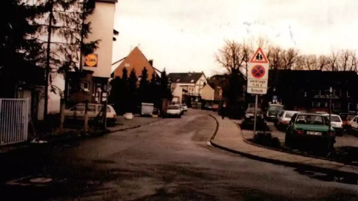 POL-KR: Mord verjährt nicht. Der Niederrhein erinnert sich. | Raubmord an Sonja K. im Lidl: Neue DNA-Spuren gesichert - Bild: presseportal.de