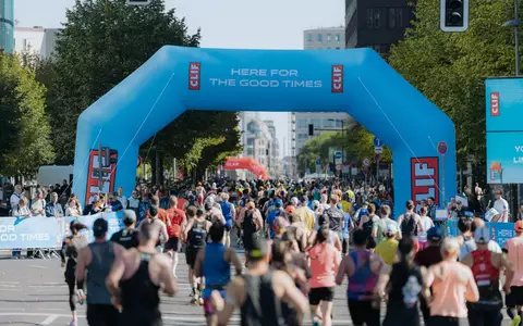 Gute Zeiten statt Bestzeiten: CLIF bringt erstmals Pacemaker für 5- bis 6-Läufer:innen beim BMW BERLIN-MARATHON an den Start - Foto: presseportal.de