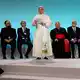Leo XIV. traf sich auch mit Vertretern anderer Religionen. - Bild: Gregorio Borgia/AP/dpa