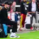 Klopp auf der Kiste: «Es gibt für mich keinen Grund, jetzt in Depression zu verfallen.» - Bild: Tom Weller/dpa