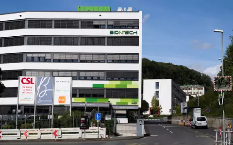 Das Werk in Marburg hatte Biontech einst selbst von Novartis übernommen, nun dürften dort Anfang 2028 die Lichter ausgehen. (Archivfoto) - Foto: Boris Roessler/dpa