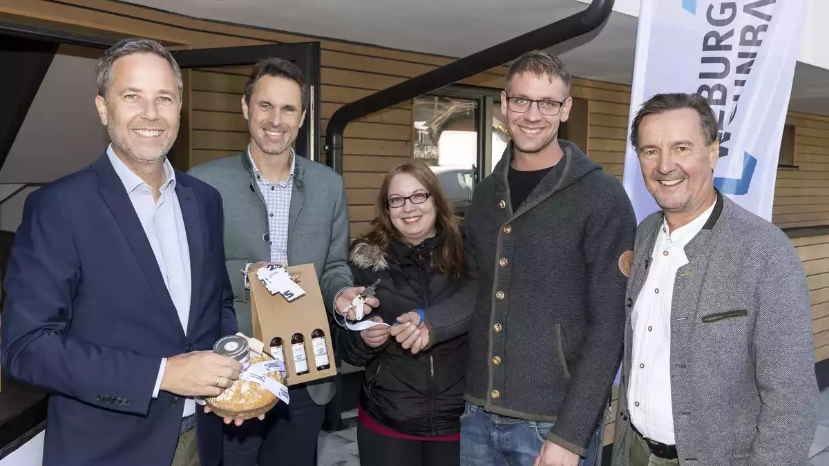 Zwölf neue geförderte Wohnungen in Strobl übergeben