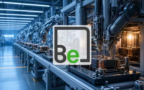 Moderne Industrieanlage mit Fokus auf Energiekomponenten und globale Lieferketten. - Foto: über boerse-global.de