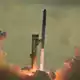 Das Raketensystem «Starship» von SpaceX startet von Starbase in Texas zu einem Testflug - Bild: Eric Gay/AP/dpa