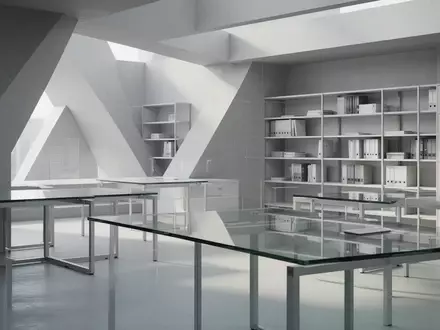 Ein minimalistischer, moderner Arbeitsbereich mit geometrischen Linien und natürlichem Licht, der Struktur und Ordnung symbolisiert. - Foto: über boerse-global.de