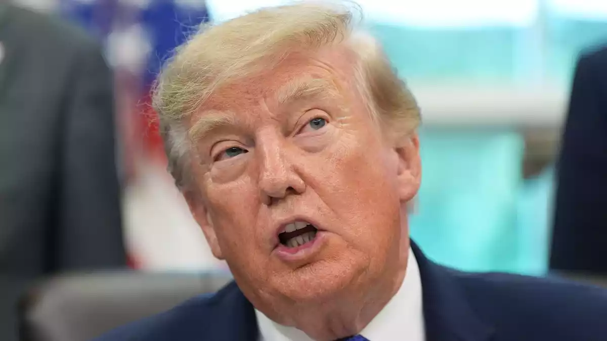 US-Präsident Trump hat Sanktionserleichterungen für den Iran dementiert. - Bild: Alex Brandon/AP/dpa