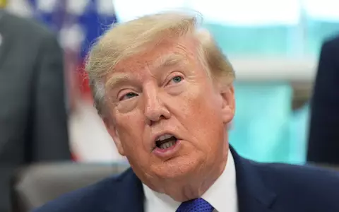 US-Präsident Trump hat Sanktionserleichterungen für den Iran dementiert. - Foto: Alex Brandon/AP/dpa