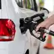 Autofahrer sollen vom Tankrabatt profitieren. (Symbolbild) - Bild: Jan Woitas/dpa