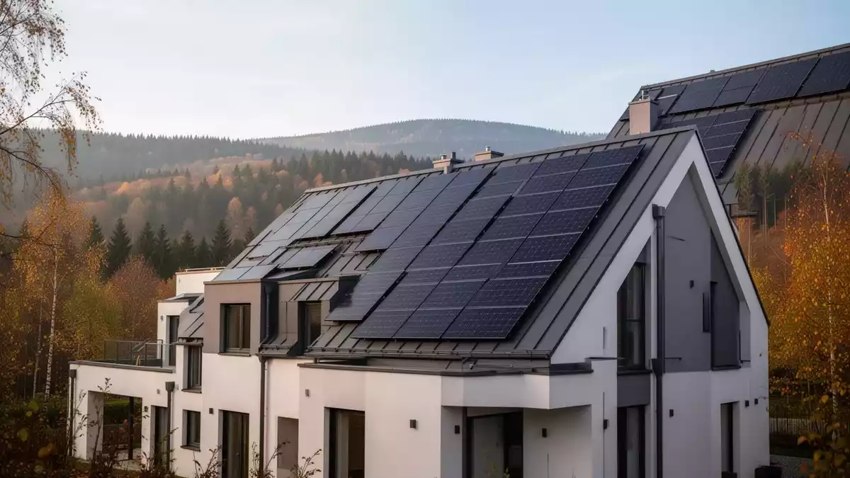 Schwarzenberg baut drei solarversorgte Mehrfamilienhäuser mit Pauschalmiete