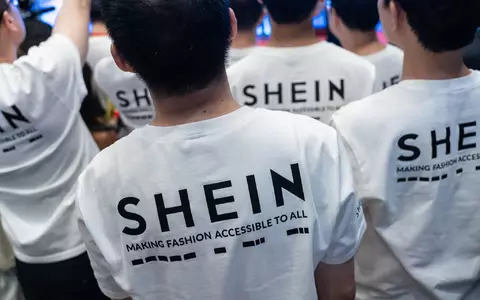 Shein hatte am 1. September sein lange erwartetes Börsendebüt vollzogen. (Archivbild)   - Foto: Chan Long Hei/AP/dpa