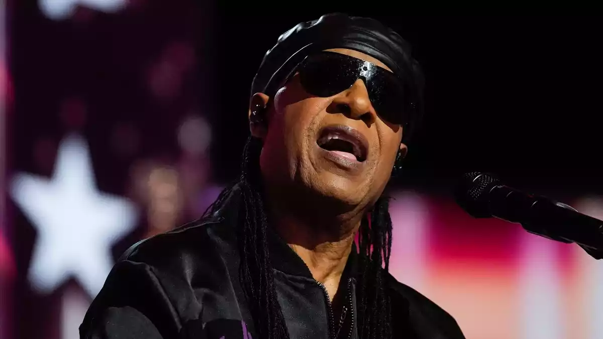 «Wir leben seit fünfzig Jahren mit Songs in the Key of Life, aber es gibt noch mehr zu hören», so Stevie Wonder. (Archivbild)  - Bild: Erin Hooley/AP/dpa