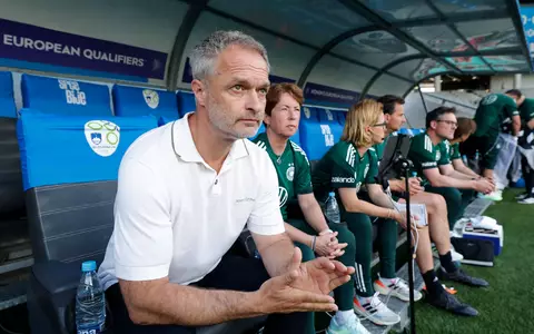 Zwei Härtetests mit Blick auf die WM 2027: Bundestrainer Christian Wück. (Archivbild) - Foto: Ales Fevzer/dpa