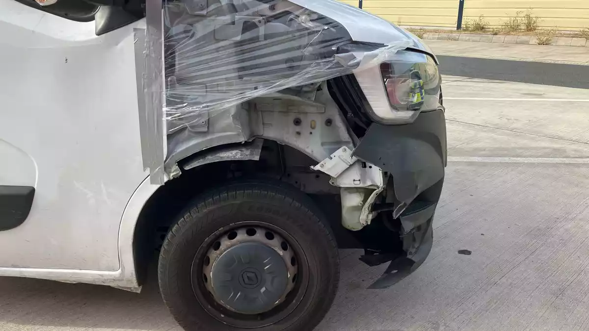 POL-HI: Verkehrsunsicherer Kleintransporter mit gefälschten Spanngurten - Bild: presseportal.de
