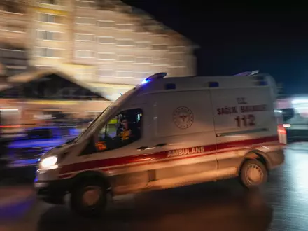Eine deutsche Urlauberin ist in der Türkei nach tagelangem Erbrechen im Krankenhaus gestorben. (Archivbild) - Foto: Francisco Seco/AP/dpa