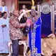 Zur Krönung kam auch der ugandische Präsident Yoweri Museveni. - Bild: Hajarah Nalwadda/AP/dpa