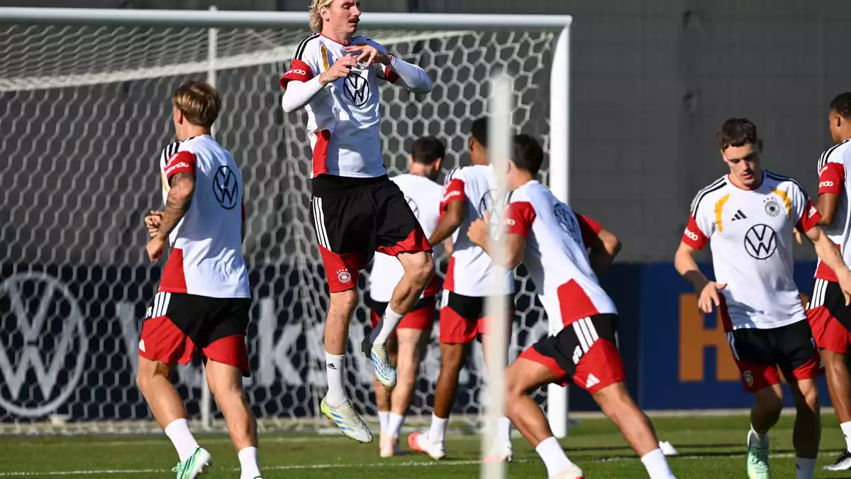 Die DFB-Elf bereitet sich auf das dritte Gruppenspiel in der Nations League vor.  - Bild: Federico Gambarini/dpa