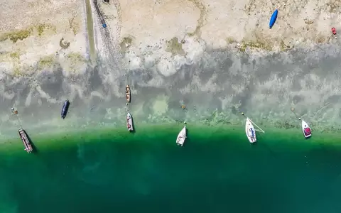 Die Trockenheit sorgt für niedrige Wasserstände am Bodensee. (Archivbild)  - Foto: Marius Bulling/onw-images/dpa