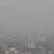 Dichter Smog bedeckt die Skyline von Neu-Delhi in Indien. (Archivbild) - Bild: Deepak/ZUMA Press Wire/dpa