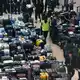 Tausende Koffer warteten am Flughafen Bangkok auf ihre Bearbeitung. - Bild: Sakchai Lalit/AP/dpa