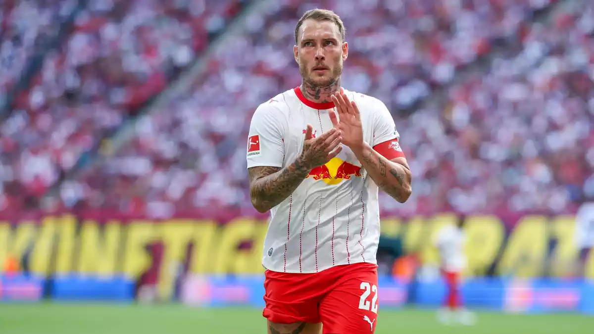 David Raum ist Kapitän bei RB Leipzig. (Archivbild)  - Bild: Jan Woitas/dpa