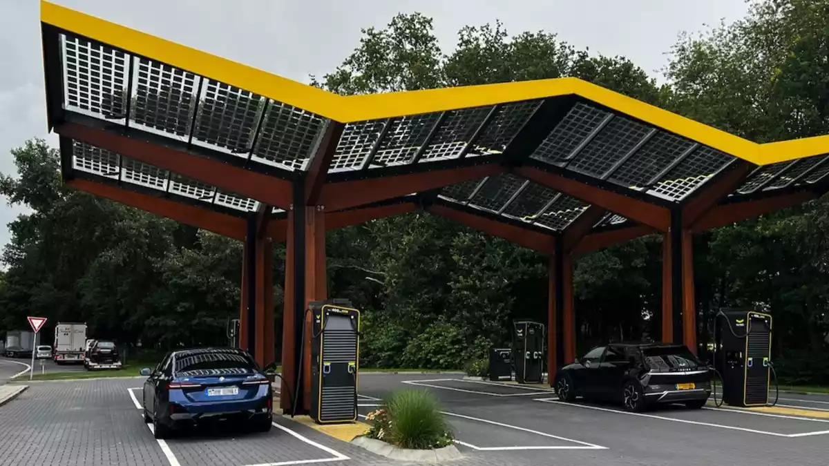E-Auto laden in Deutschland, Österreich und der Schweiz: Der connect-Test zeigt, wo Schnellladen überzeugt und wo es hakt - Bild: presseportal.de