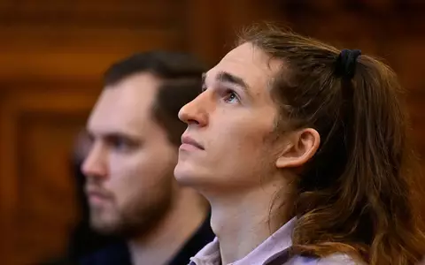 Das Berufungsgericht in Budapest verringerte die Strafe für Maja T. um ein Jahr. - Foto: Denes Erdos/AP/dpa
