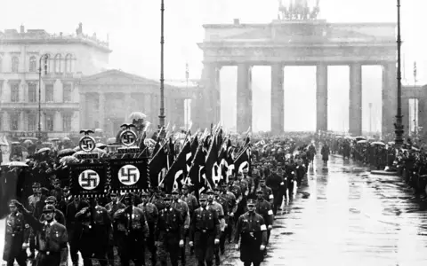 Deutschland 1933: Babylon Berlin macht Schule - Foto: presseportal.de