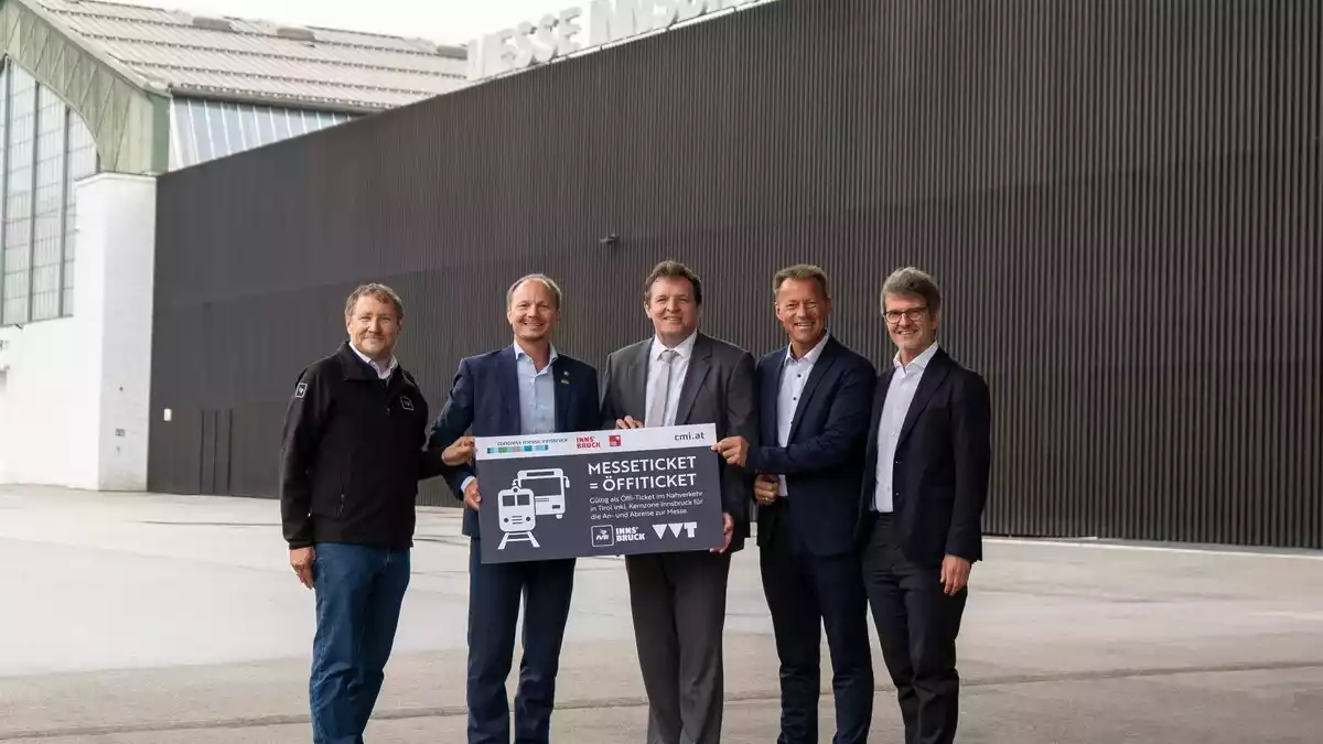 Erfolgreiche Öffi-Kooperation wird bis 2029 verlängert: Messeticket bleibt Fahrschein - Bild: presseportal.de