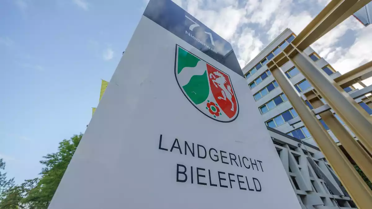 Das Landgericht Bielefeld hat ein Urteil zu geschändeten Leichen gesprochen. (Archivbild) - Bild: Friso Gentsch/dpa