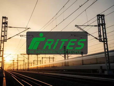 Moderne Bahnelektrifizierung mit Oberleitungen bei Sonnenuntergang. - Foto: über boerse-global.de