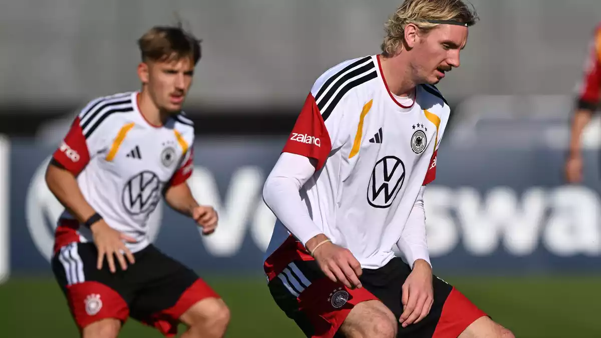 Auf Lennart Karl und Nick Woltemade ruhen Offensivhoffnungen bei der Nationalmannschaft.  - Bild: Federico Gambarini/dpa