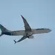 Das Flugzeug konnte in Saudi-Arabien notlanden. (Symbolbild) - Bild: Uncredited/AP/dpa