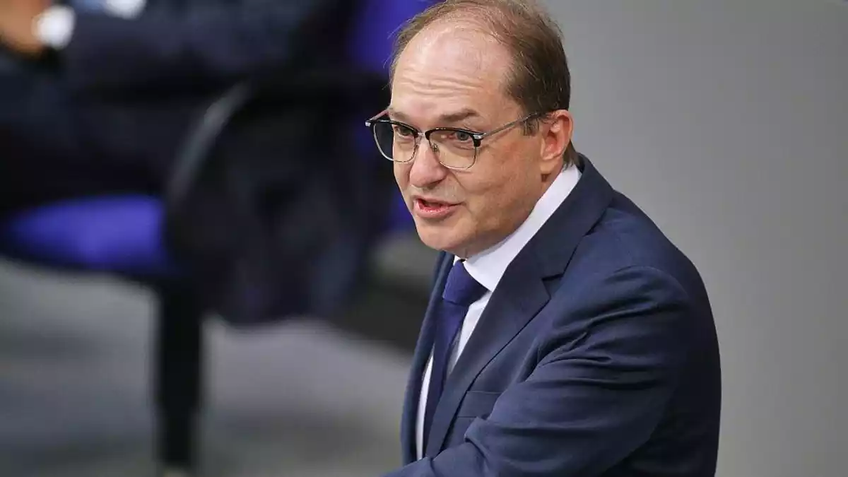 SPD kündigt Widerstand gegen Dobrindts Asylberatungs-Kürzungen an