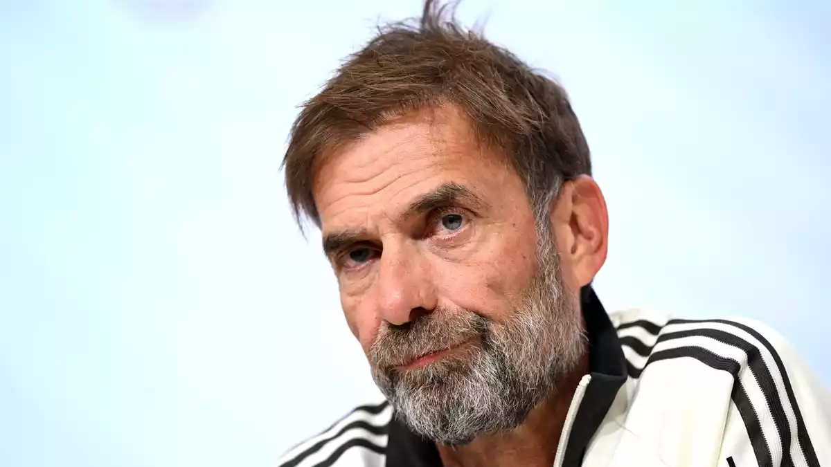 Kein Raum für Rassisten: Jürgen Klopp hat eine klare Meinung zu beleidigenden Äußerungen im Netz. - Bild: Sven Hoppe/dpa