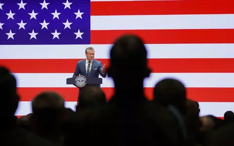 Hegseths verteidigt vor Militärs bereits erfolgte Veränderungen - und kündigt weitere an.  - Foto: Alex Wong/Pool Getty Images North America/AP/dpa