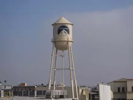 Paramount bereitet sich darauf vor, bald die Überahme des Hollywood-Konkurrenten Warner abzuschließen. - Foto: Jae C. Hong/AP/dpa