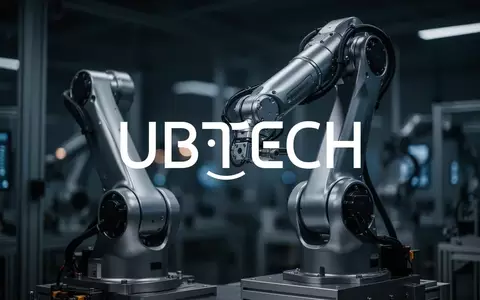 Moderner mechanischer Roboterarm in einer hochtechnisierten Industrieumgebung mit atmosphärischer Beleuchtung. - Foto: über boerse-global.de