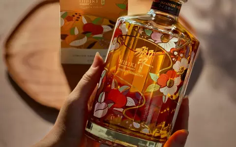The House of Suntory präsentiert die Hibiki® Japanese Harmony Limited Edition in Zusammenarbeit mit dem traditionsreichen Kimono-Haus Chiso - Foto: presseportal.de