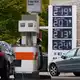 Nicht überall fiel der Preis für Super E10 unter zwei Euro.  - Bild: Sina Schuldt/dpa