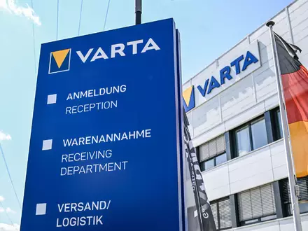 Der Varta-Insolvenzverwalter hofft auf eine Investorenlösung. (Archivbild) - Foto: Jason Tschepljakow/dpa