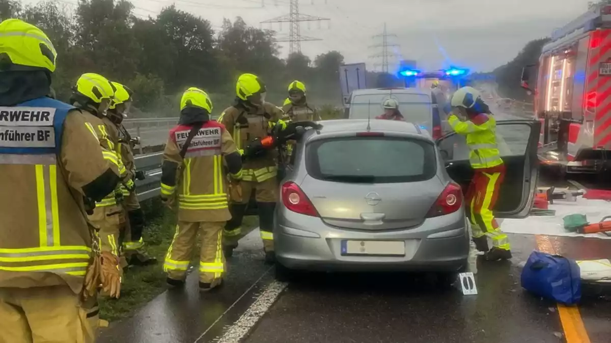 FW-BOT: Verkehrsunfall auf der A42 - eine Person verletzt - Bild: presseportal.de