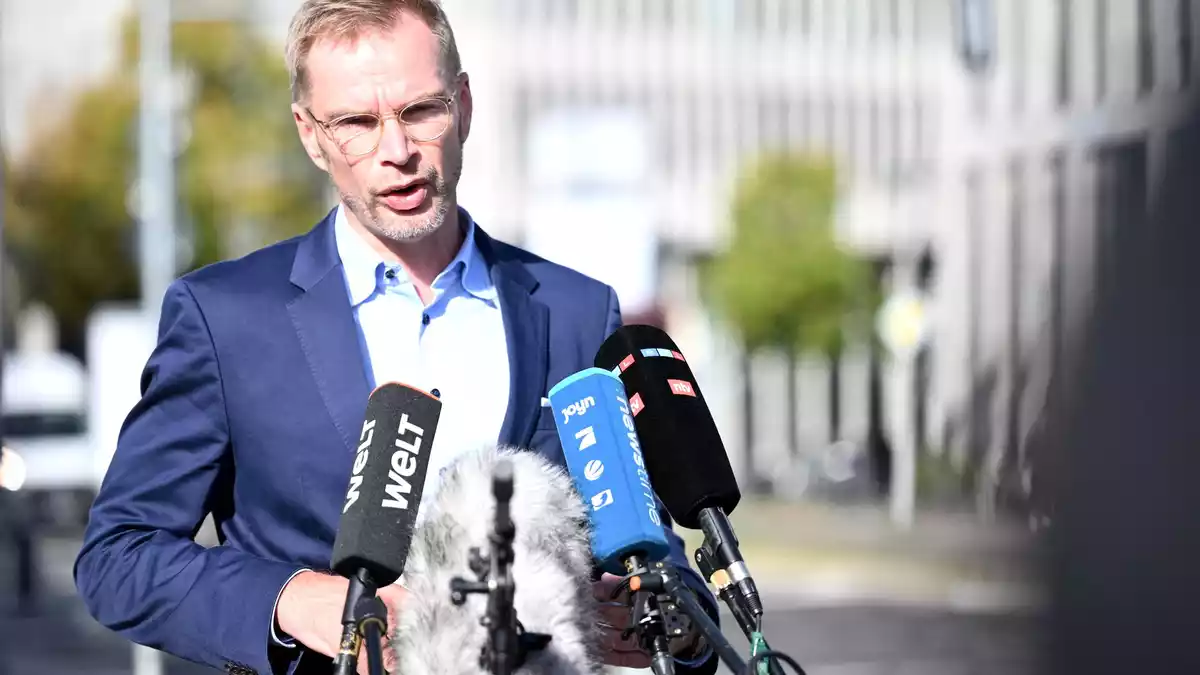 Bürger müssten das Gefühl haben, dass Politik demütig mit Steuergeldern umgehe, andernfalls führe das zu Misstrauen in die Politik, sagte Holznagel.  - Bild: Shireen Broszies/dpa