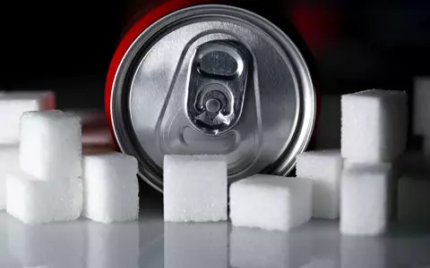 Die Steuer soll Softdrinks gesünder machen - und Geld für den Bundeshaushalt bringen. (Symbolbild) - Foto: Sven Hoppe/dpa